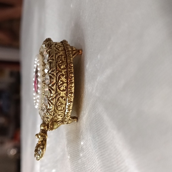 Vintage Forenza micro trinket pill pendant style rhinestone filigree box - Picture 3 of 10